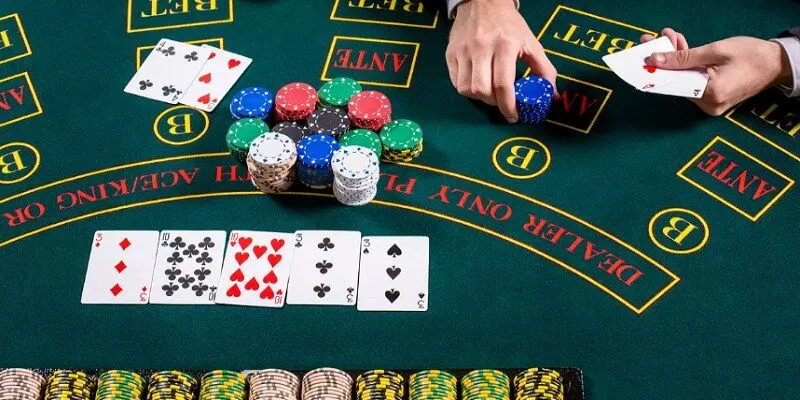 Game bài poker hấp dẫn